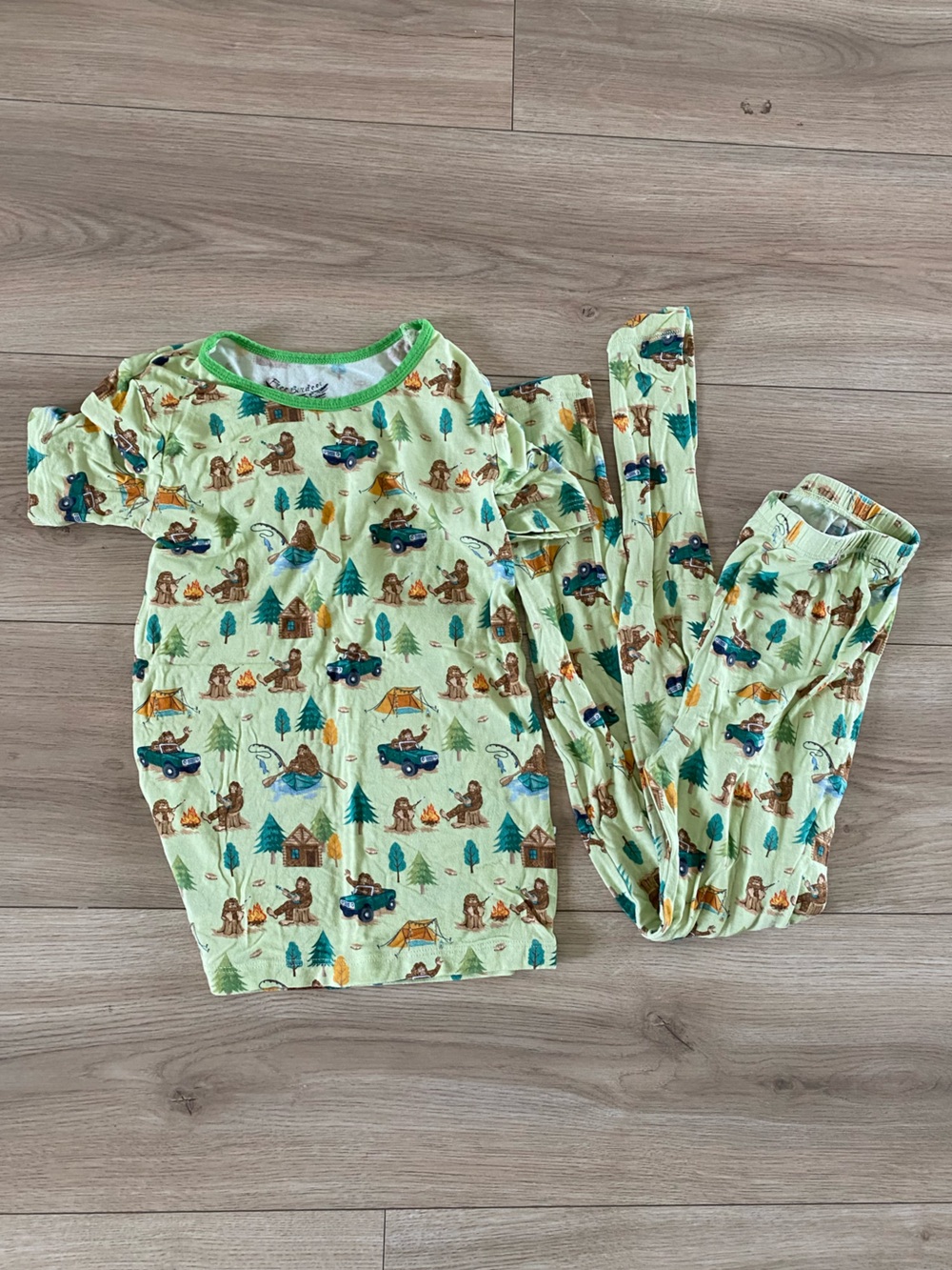 Free Birdees 8 year Sasquatch Camping-Print Pajama Set